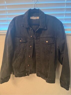 🔥TodaysNews Vintage Black Denim Jacket🔥